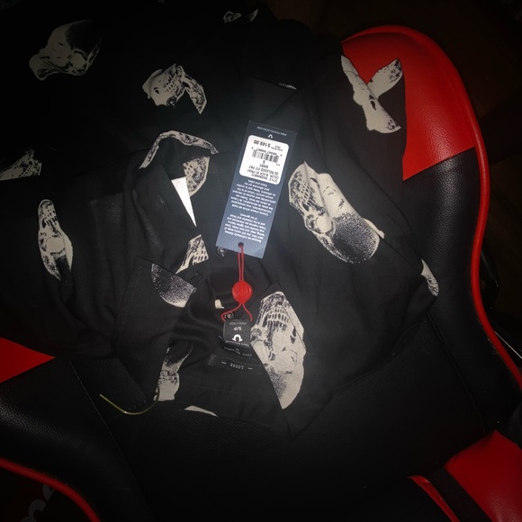 True Religion short sleeve button up - Picture 5 of 6